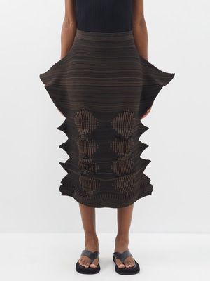 Issey Miyake - Linkage Technical Wave-knit Midi Skirt - Womens - Dark Brown