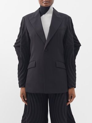 Issey Miyake - Resonant Technical-pleated Suit Jacket - Womens - Black