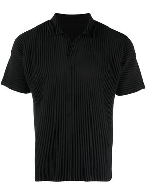 Issey Miyake short-sleeved pleated polo shirt - Black