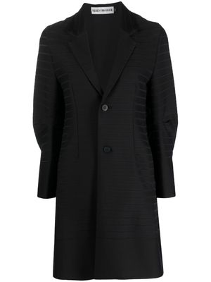 Issey Miyake striped single-breasted coat - Black