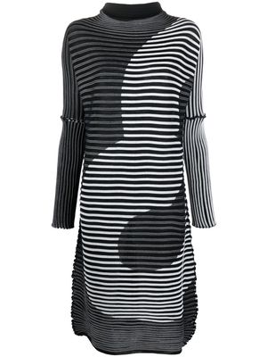 Issey Miyake two-tone striped-knit dress - Black