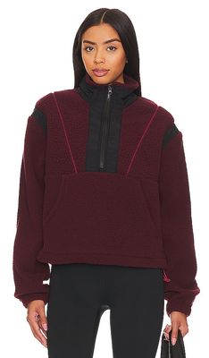 IVL Collective Fleece Pullover in Burgundy