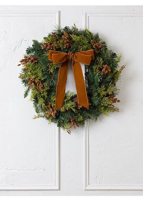 Ivy Holiday Wreath