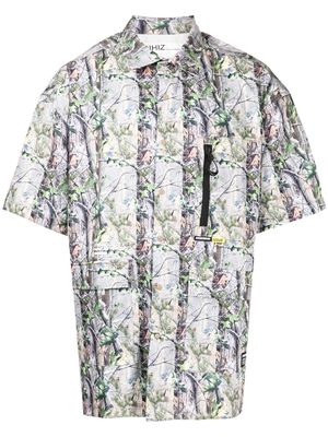izzue botanical-print short-sleeved shirt - Green