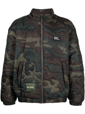 izzue camouflage-print padded jacket - Multicolour