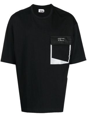 izzue chest flap pocket T-shirt - Black