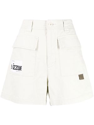 izzue high-waist cargo shorts - White