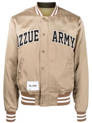 izzue Izzue Army slogan bomber jacket - Brown