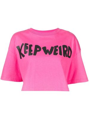 izzue Keep Weird cropped T-shirt - Pink
