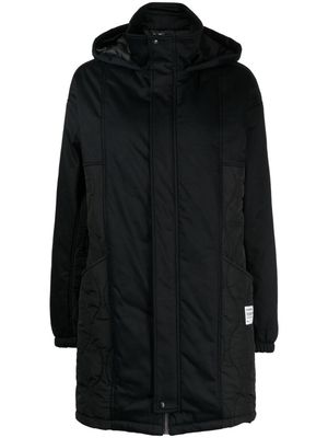 izzue logo-appliqué hooded padded coat - Black