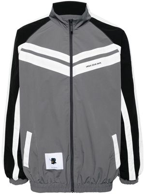 izzue logo-appliqué jacket - Grey