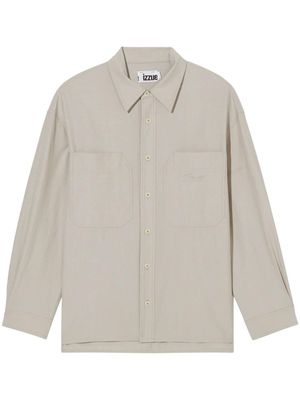 izzue logo-embroidered drop-shoulder shirt - Neutrals