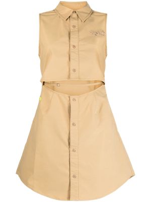izzue logo-embroidered sleeveless shirt dress - Brown