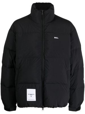 izzue logo-patch padded jacket - Black