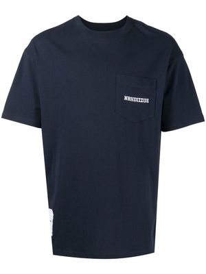 izzue logo-print pocketed T-shirt - Blue