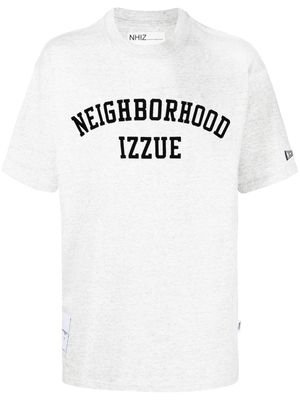 izzue logo-print short sleeve T-shirt - Grey