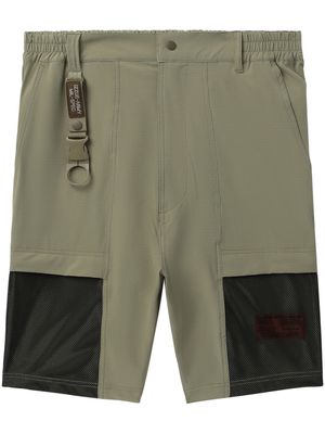 izzue mesh-panelled Bermuda shorts - Green