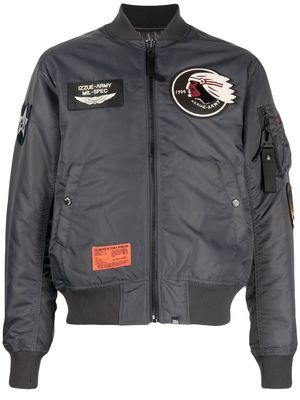 izzue patch-detailed bomber jacket - Black