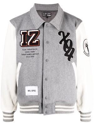 izzue patch-embroidered bomber jacket - Grey