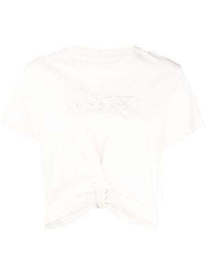 izzue slogan-embroidered cropped T-shirt - White