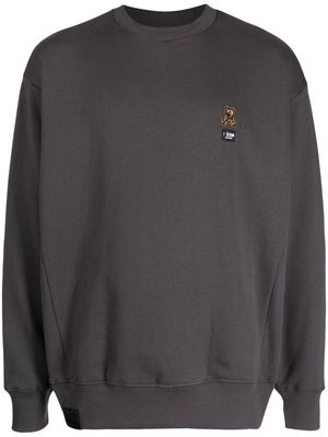 izzue Teddy Bear-patch fleece sweatshirt - Grey