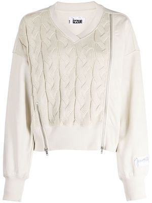 izzue V-neck long-sleeve cable-knit jumper - White