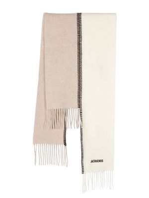 Jacquemus fringed knitted scarf - Neutrals