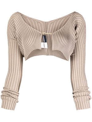 Jacquemus La maille Pralù logo-charm cropped knitted cardigan - Brown