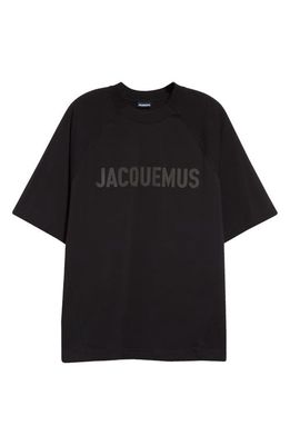 Jacquemus Le T-Shirt Typo Stretch Cotton Logo Graphic T-Shirt in Black