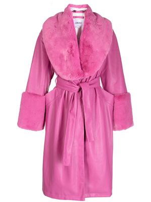 Jakke Bailey belted faux-leather coat - Pink