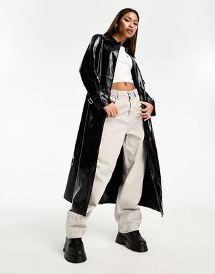 Jayley faux leather oversized trenchcoat in black patent