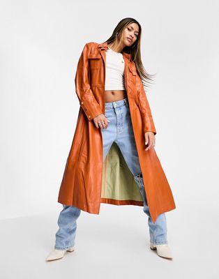 Jayley faux leather retro trenchcoat in tan-Brown
