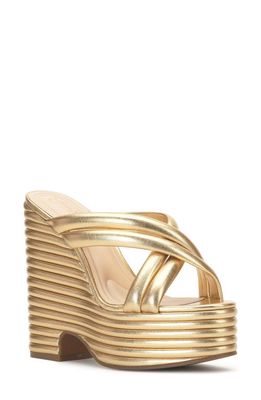 Jessica Simpson Citlali Platform Sandal in Gold