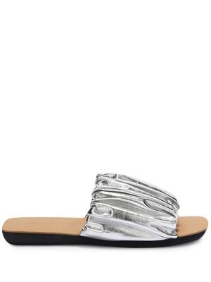 Jil Sander metallic-pleated flat sandals - Silver