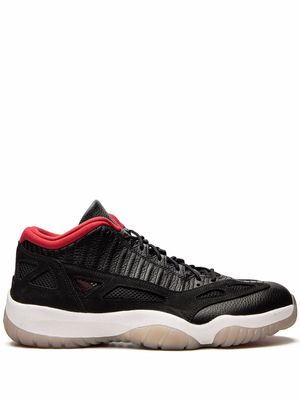 Jordan Air Jordan 11 Low IE "Bred 2021" sneakers - Black