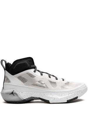 Jordan Air Jordan 37 "Oreo" sneakers - White