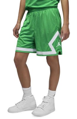Jordan Essential Diamond Basketball Shorts in Lucky Green/White