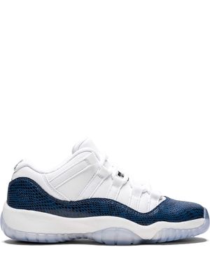 Jordan Kids Air Jordan 11 Retro Low LE "Blue Snakeskin" sneakers - White