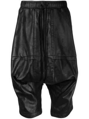 Julius bonded-seam drawstring drop-crotch shorts - Black