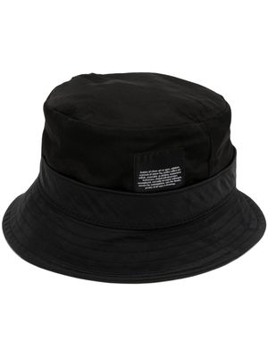 JULIUS logo-patch bucket hat - Black