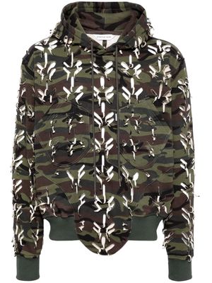 JUNTAE KIM ripped camouflage-print cotton hoodie - Green