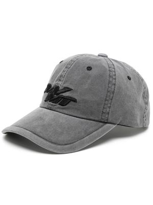 Juun.J adjustable strap cotton cap - Grey