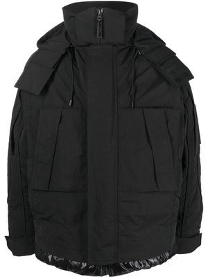 Juun.J panelled-design puffer jacket - Black