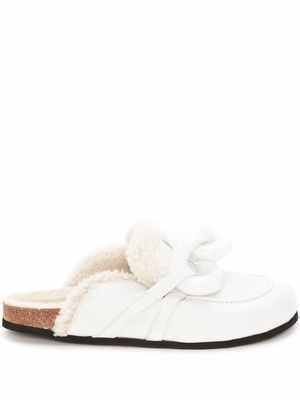 JW Anderson Chain shearling loafer mules - White