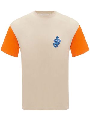 JW Anderson JW-initials anchor logo-patch T-shirt - Neutrals