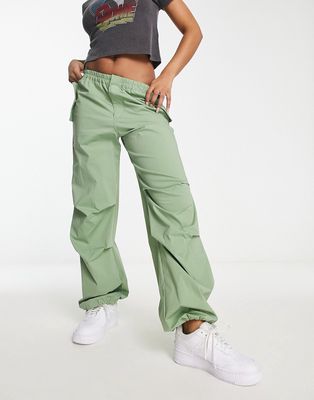 JXX wide leg parachute pants in khaki-Green