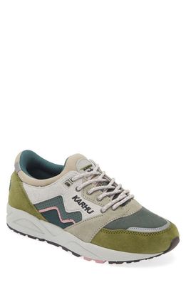 Karhu Gender Inclusive Aria 95 Sneaker in Sphagnum /Dark Forest 