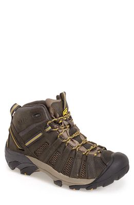 KEEN Voyageur Mid Hiking Boot in Raven/Tawny Olive