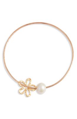 ki-ele Melia Freshwater Pearl & Flower Charm Bangle in Gold