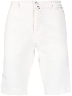 Kiton one-tone chino shorts - White